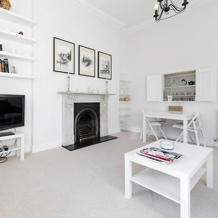 Elegant Earl'S Court 2 Bedroom Flat Just 4 Minutes From Tube Londres Extérieur photo