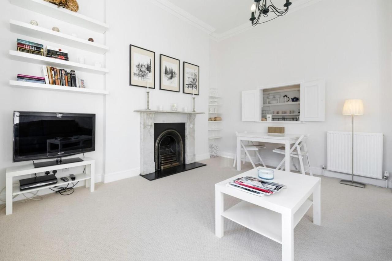 Elegant Earl'S Court 2 Bedroom Flat Just 4 Minutes From Tube Londres Extérieur photo